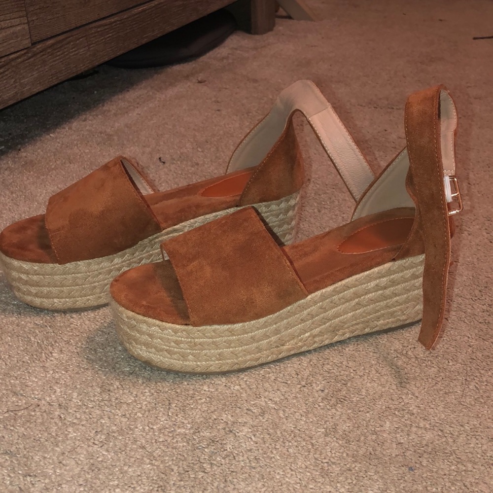 Size 8.5 wedge heels